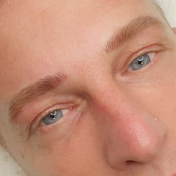 Männer Permanent Make-up 
